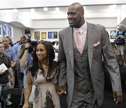 马刺主帅：文班很可能在下场面对雷霆时复出（马刺主帅透露：文班预计下场战雷霆复出）