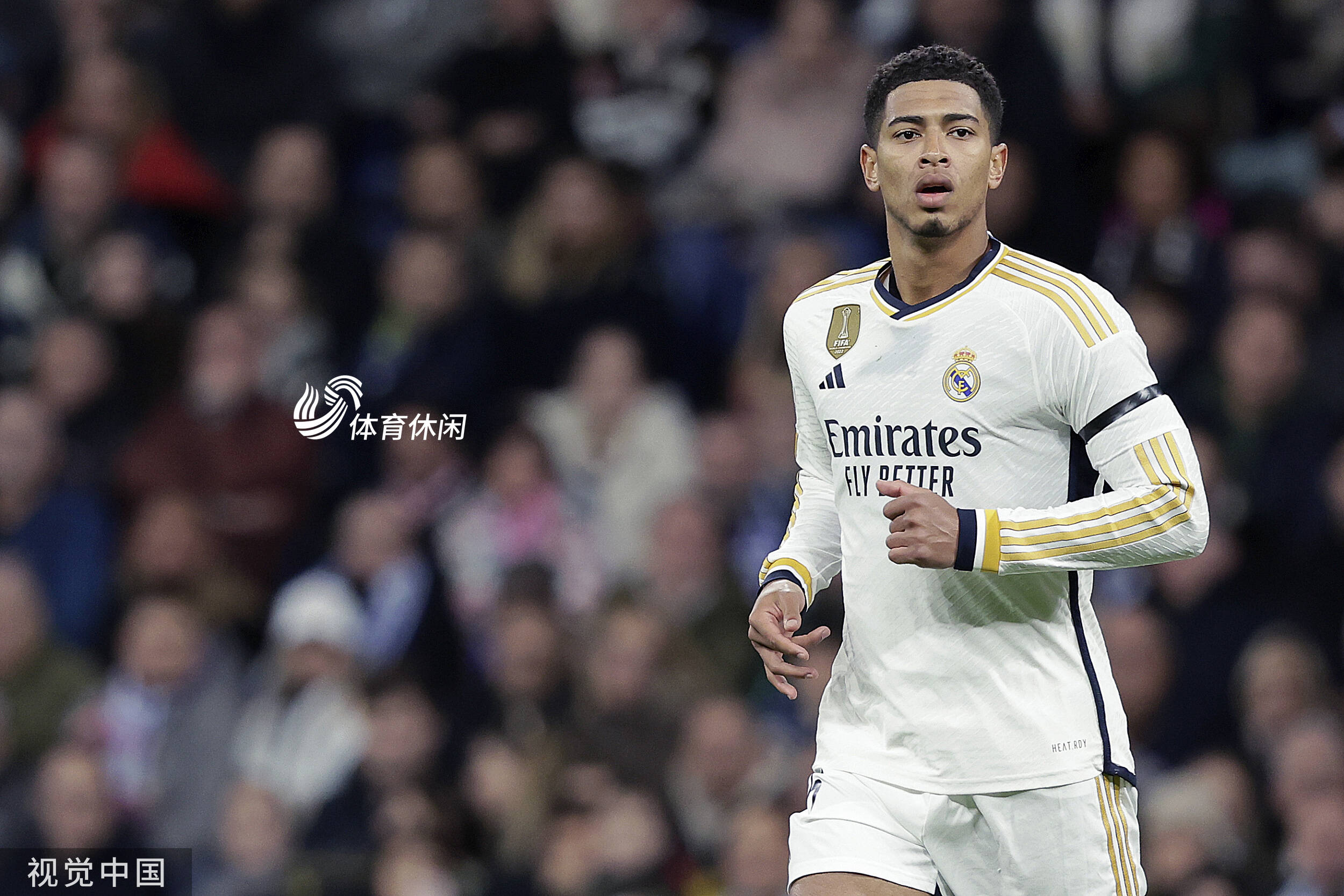 拜仁慕尼黑客场大胜沙尔克04（拜仁慕尼黑客场横扫沙尔克04）