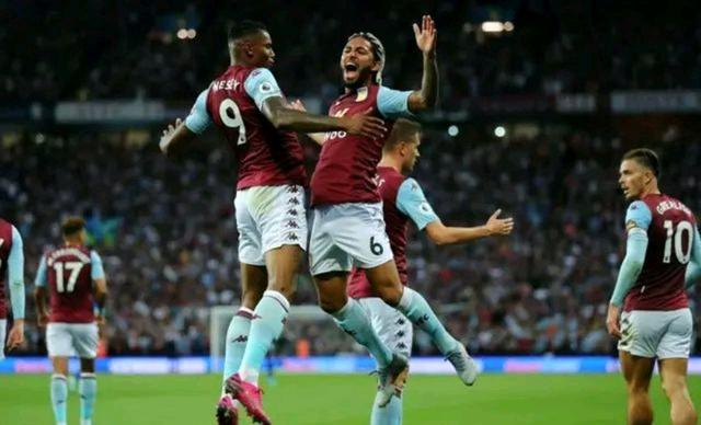 荣获马德里足协颁发的体育传奇奖，托雷斯晒图感谢马德里足协（托雷斯获马德里足协体育传奇奖，晒照致谢）