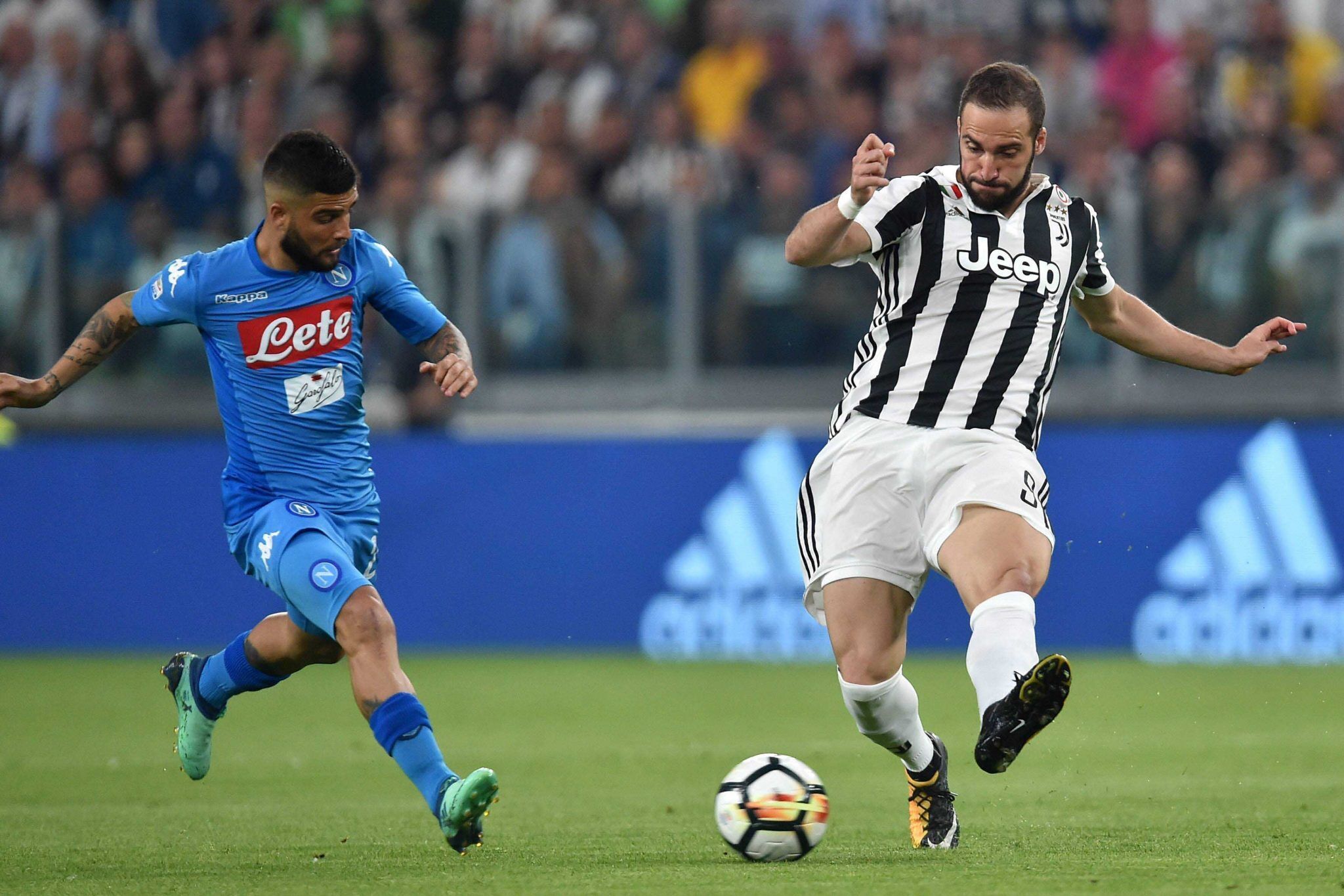 欧文谈萨拉赫言论：这是团队运动，真的不应该公开说那些话（欧文评价萨拉赫发言：这是团队运动，那些话不该公开讲）