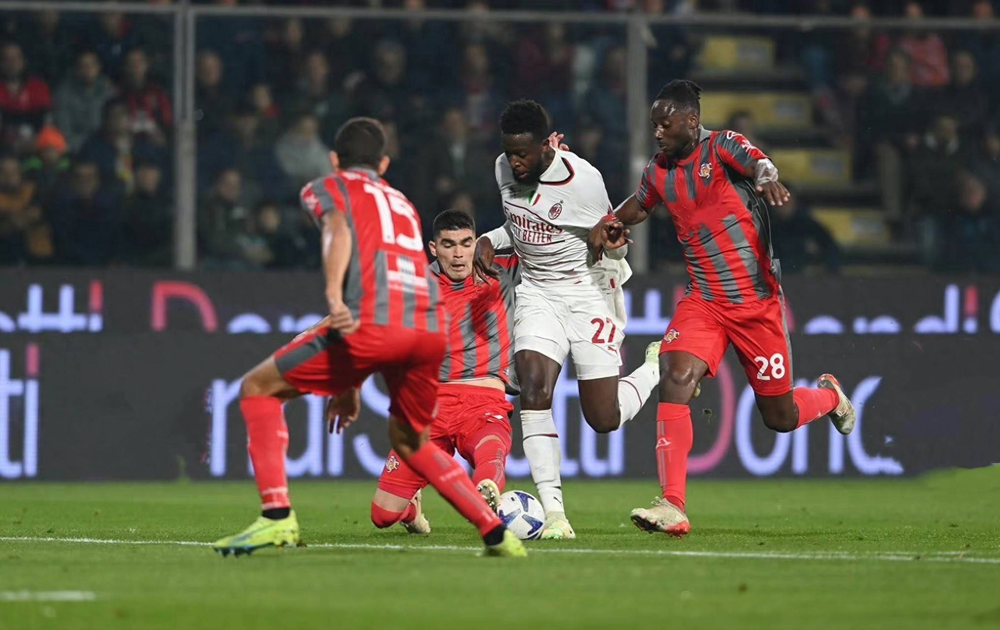 但今年的形 但今年的形