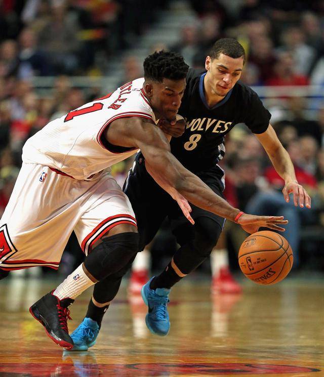 更是一段足 更是一段足